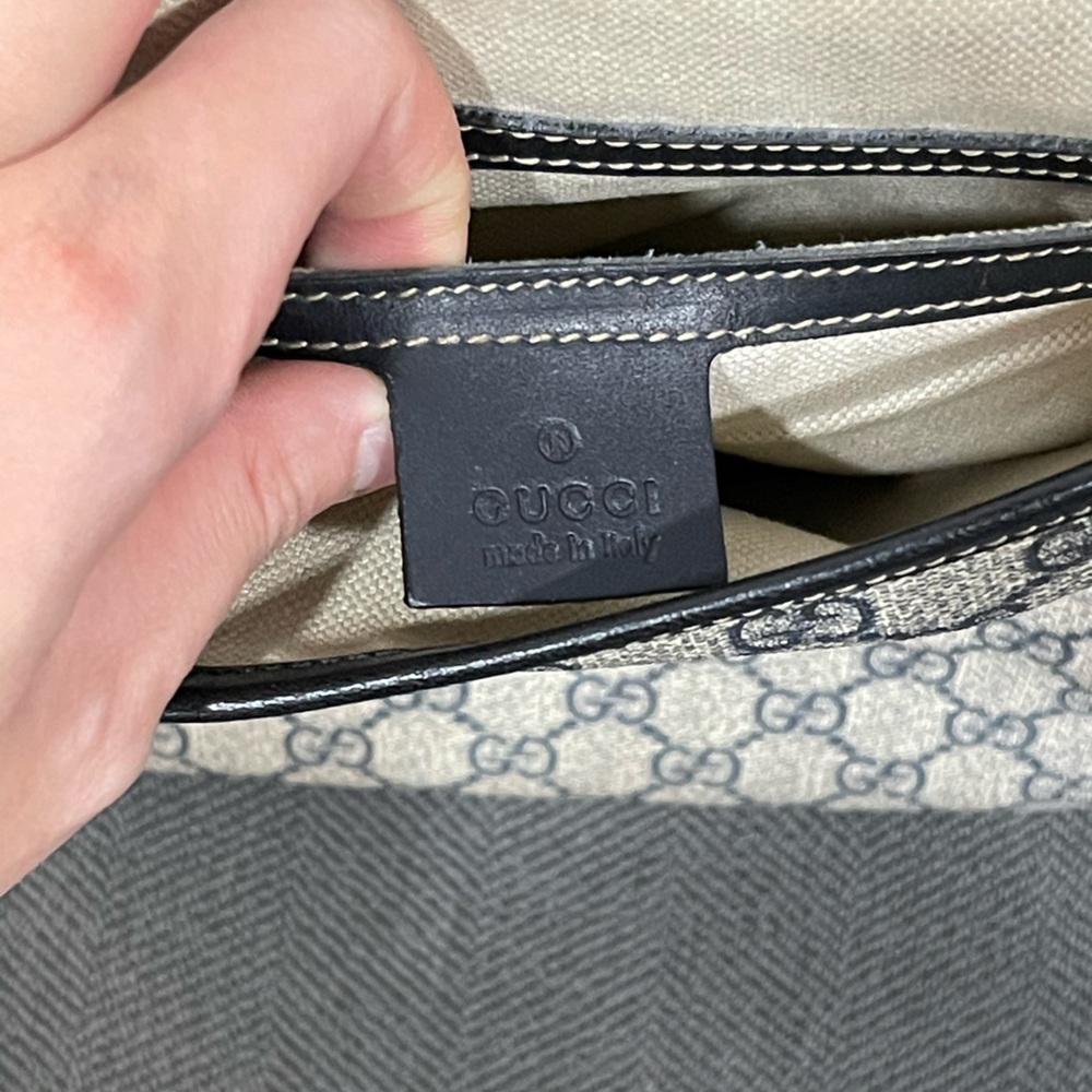 MEN GUCCI MONOGRAM SIDE BAG - Picture 5 of 8